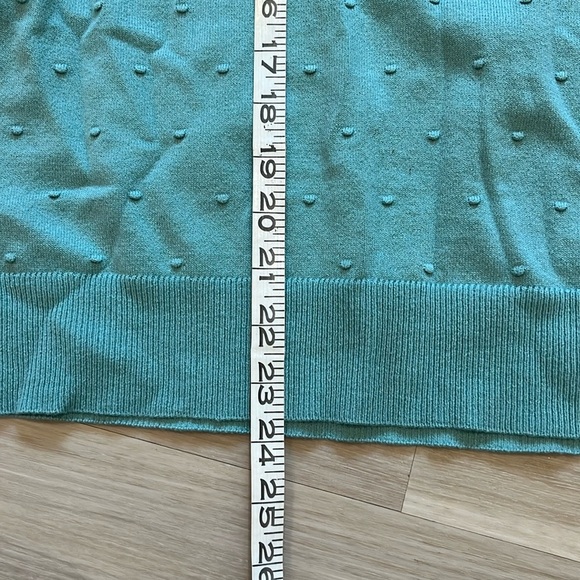 Ann Taylor Factory New Top Large - Picture 2 of 8